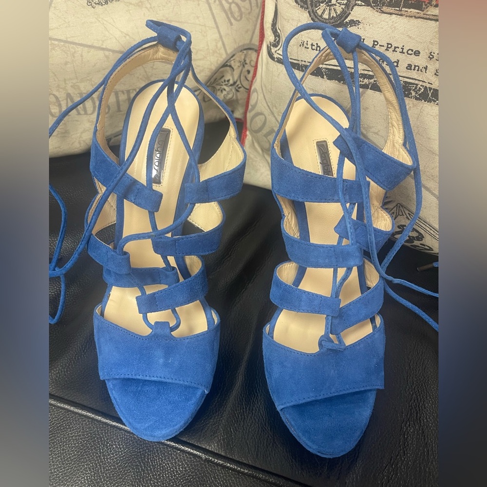 Byblos blue suede Euro 41 US10